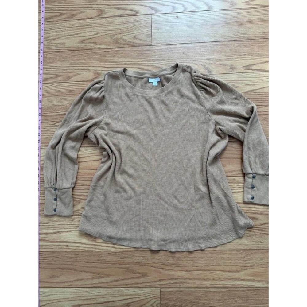 women’s j jill beige buttoned-cuff waffle long sleeve top